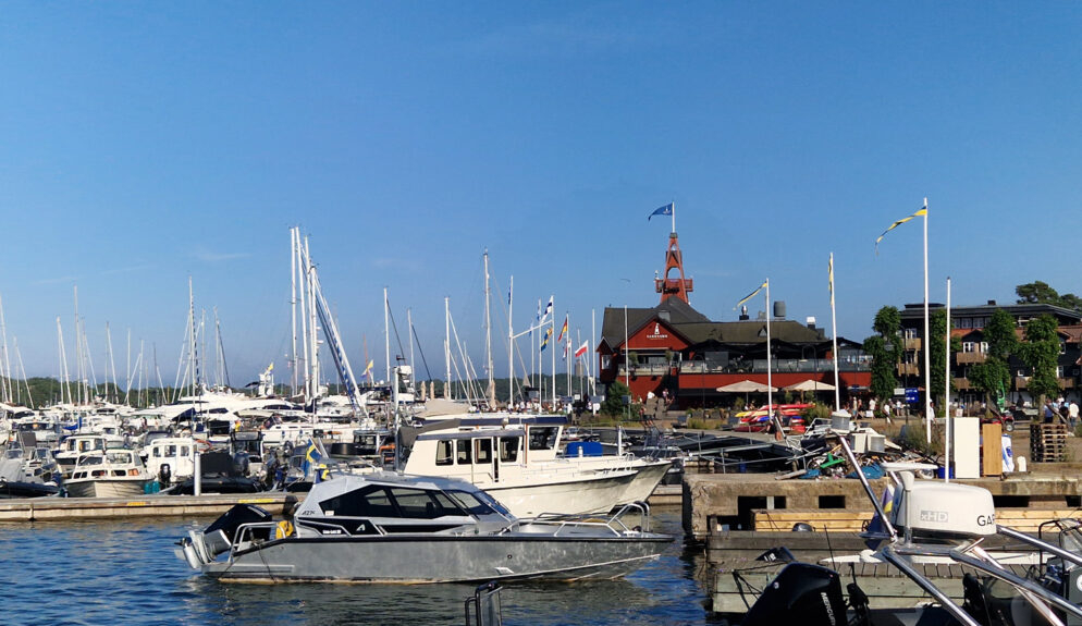 Sandhamns hamn och seglarhotellet 